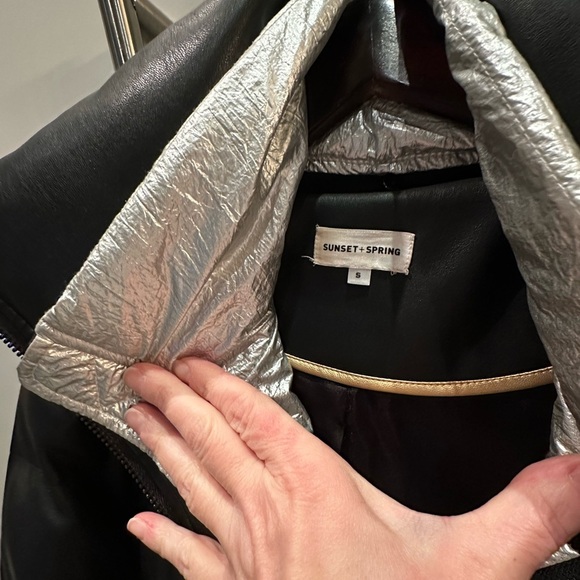 Gorgeous and warm jacket with faux vest (silver) insert - Picture 6 of 8